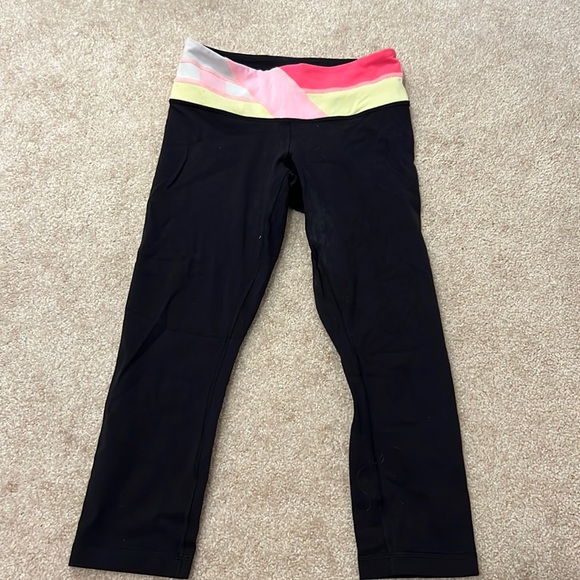 Lululemon reversible crop legging - Picture 1 of 4